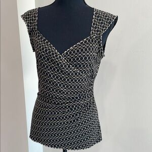 Max Studio size S Black and Tan Link design top
